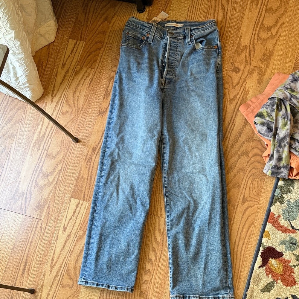 Levi's Light Blue Denim Jeans  Womens size 26 Ribcahe Straight Ankle - Picture 5 of 5